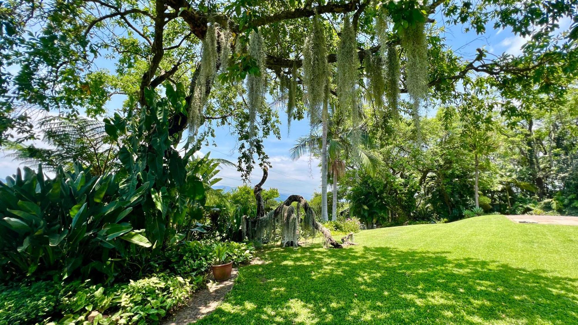 Loerieroep Estate - Mountainview Selfcatering Accommodation Nelspruit Mbombela Exterior photo
